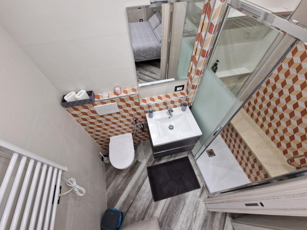 In Piazza Vittorio Veneto Con Parcheggio, Apartment *