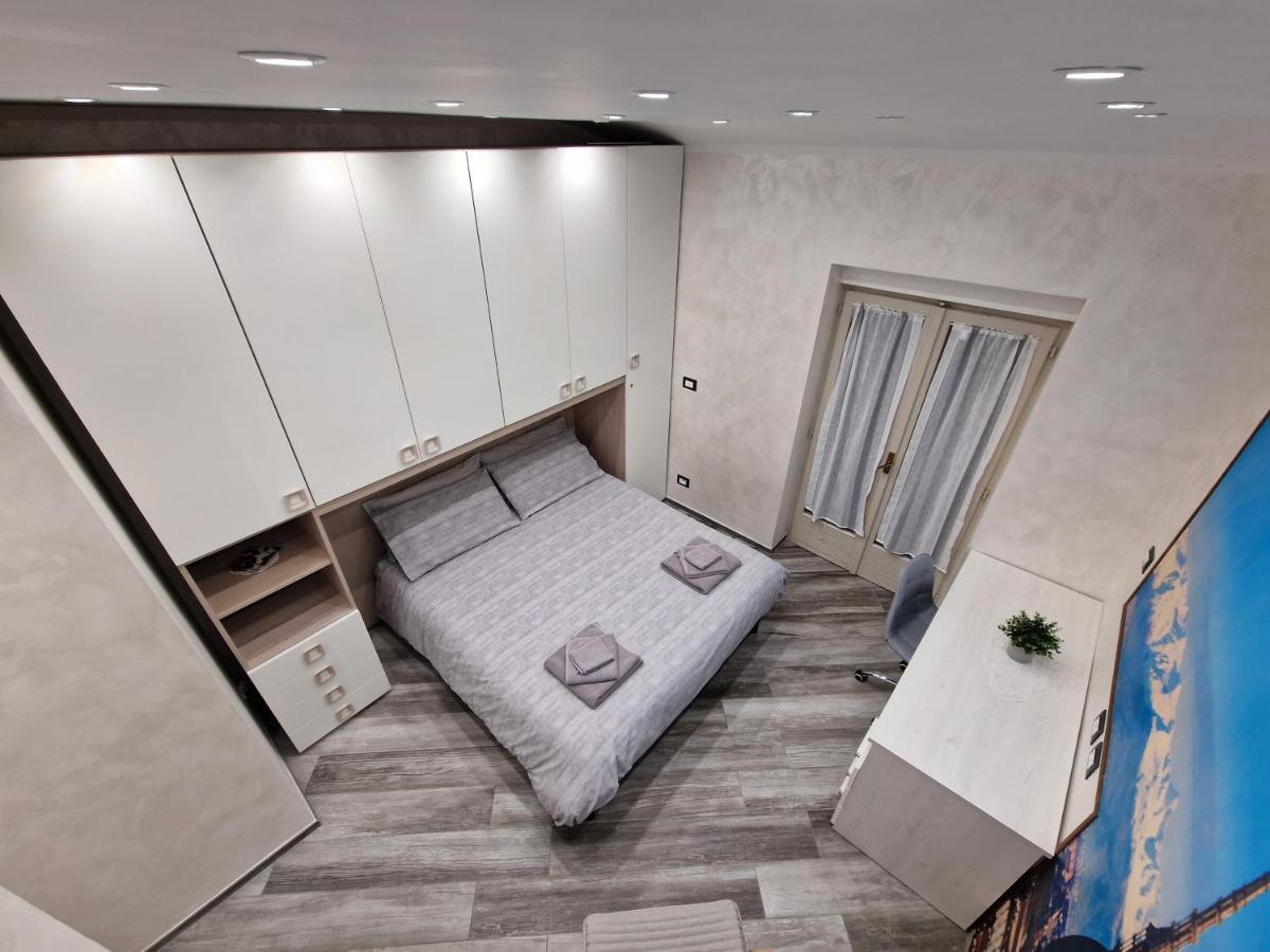 Apartment In Piazza Vittorio Veneto Con Parcheggio, *